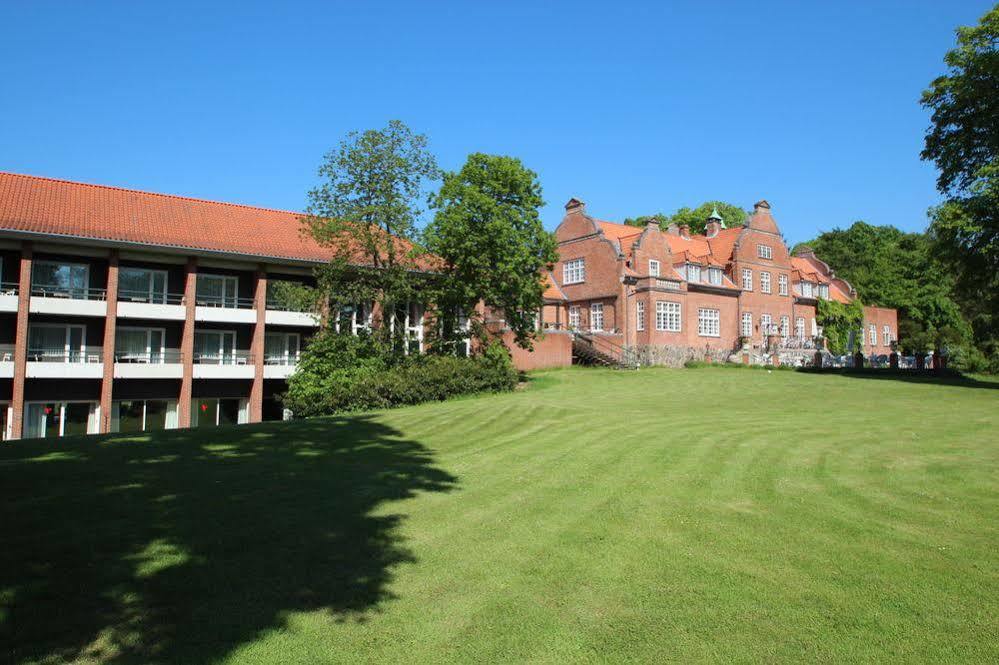 Sauntehus Castle Hotel Hornbæk Exterior photo