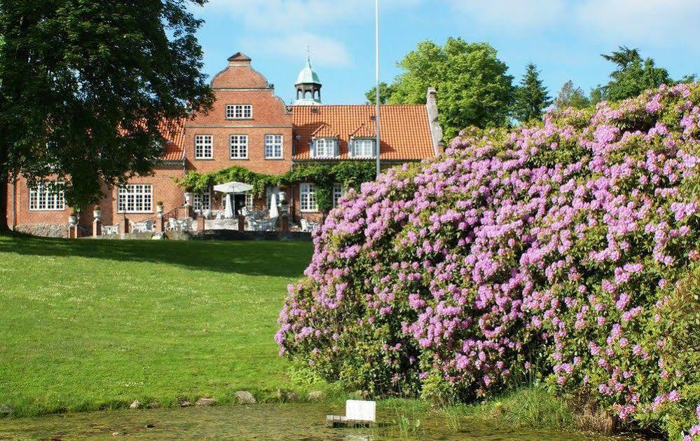 Sauntehus Castle Hotel Hornbæk Exterior photo