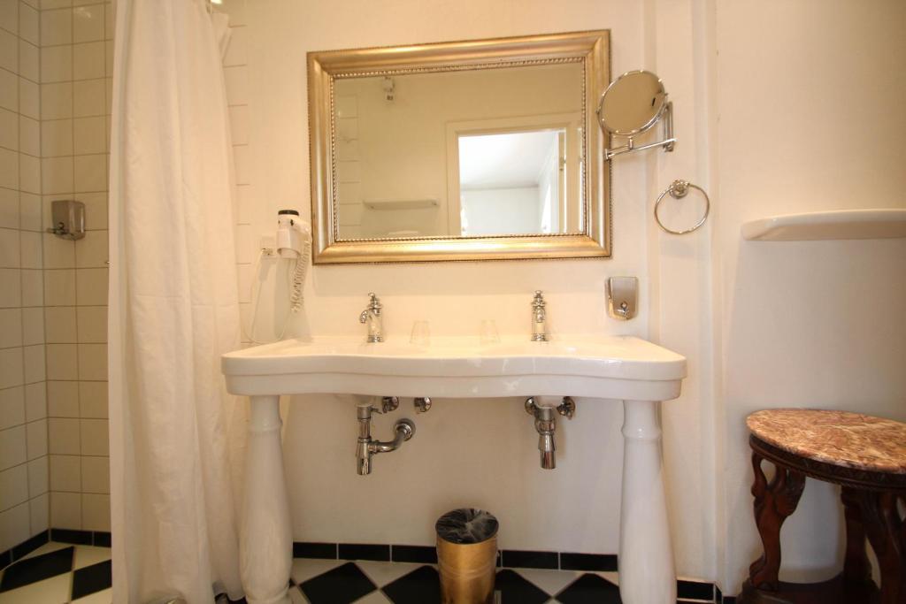 Sauntehus Castle Hotel Hornbæk Room photo