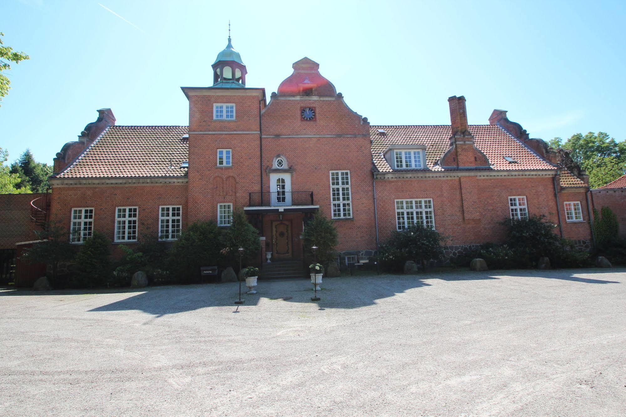 Sauntehus Castle Hotel Hornbæk Exterior photo